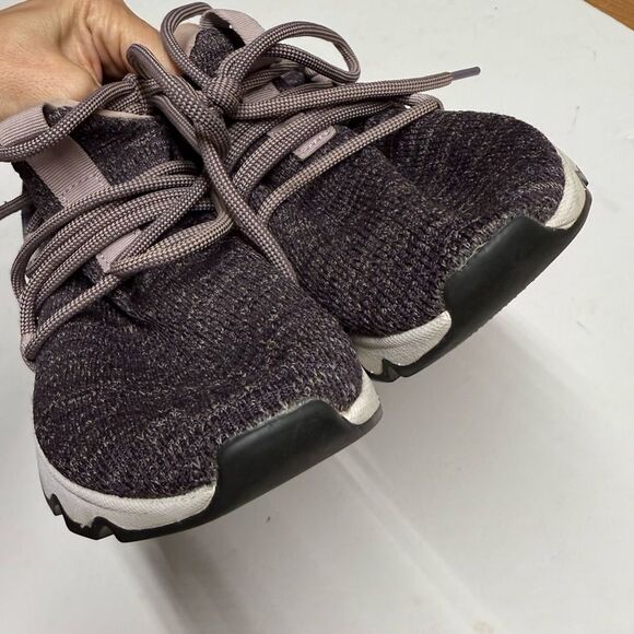 Sorel Kinetic Lace Sneaker in Purple Sage 7.5 - Picture 10 of 13
